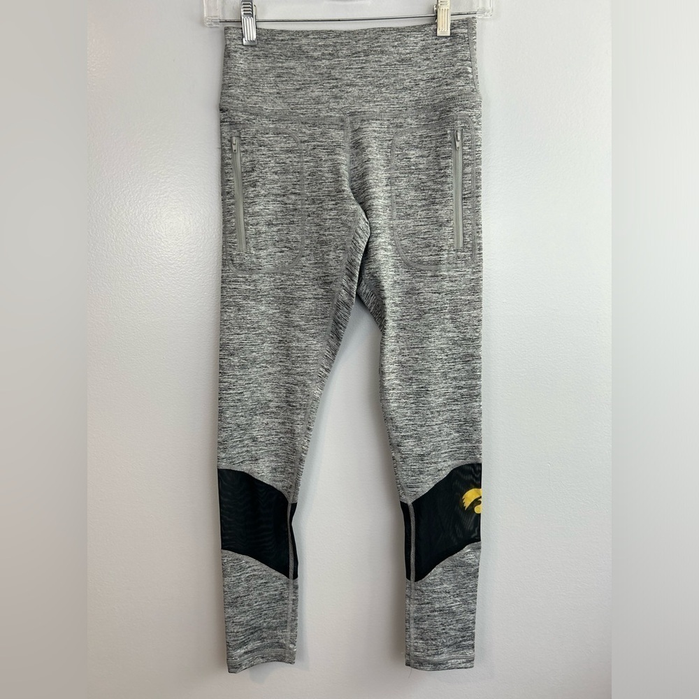 NWT Zoozatz NWT Williams Iowa Vitalize Hawkeye Leggings Size Small